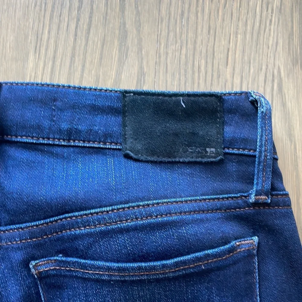Joe's Jeans Flawless Skinny Jean Dark Wash Women's Sz 26 - Like New - Picture 6 of 6
